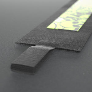 VOLT elastic wrist wraps, Original (lime print), close-up of the thumb loop #Original