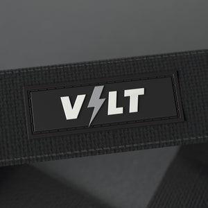 VOLT lifting straps, BlackEdition (grey bolt), close-up of the VOLT logo patch #BlackEdition